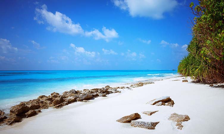 Fulhadhoo Beach