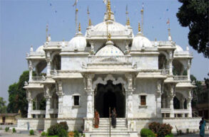 Swami Narayan Mandir Chapiya