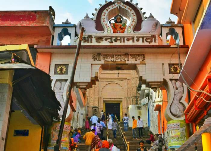Hanuman Garhi Temple - Places to visit ayodhya