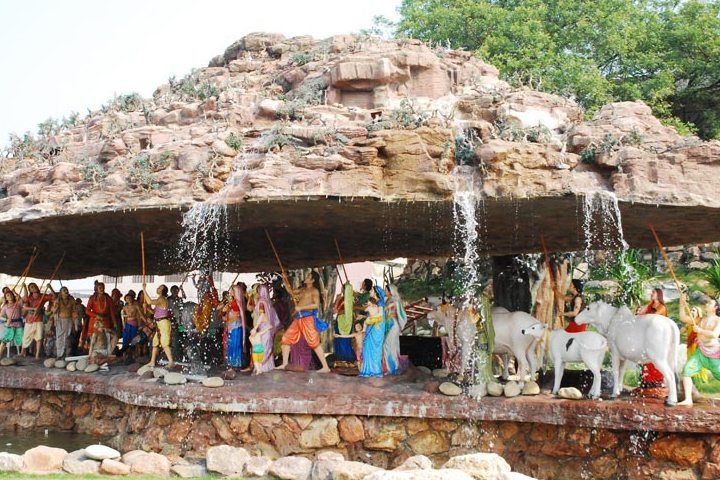 Govardhan Hill Mathura places to visit